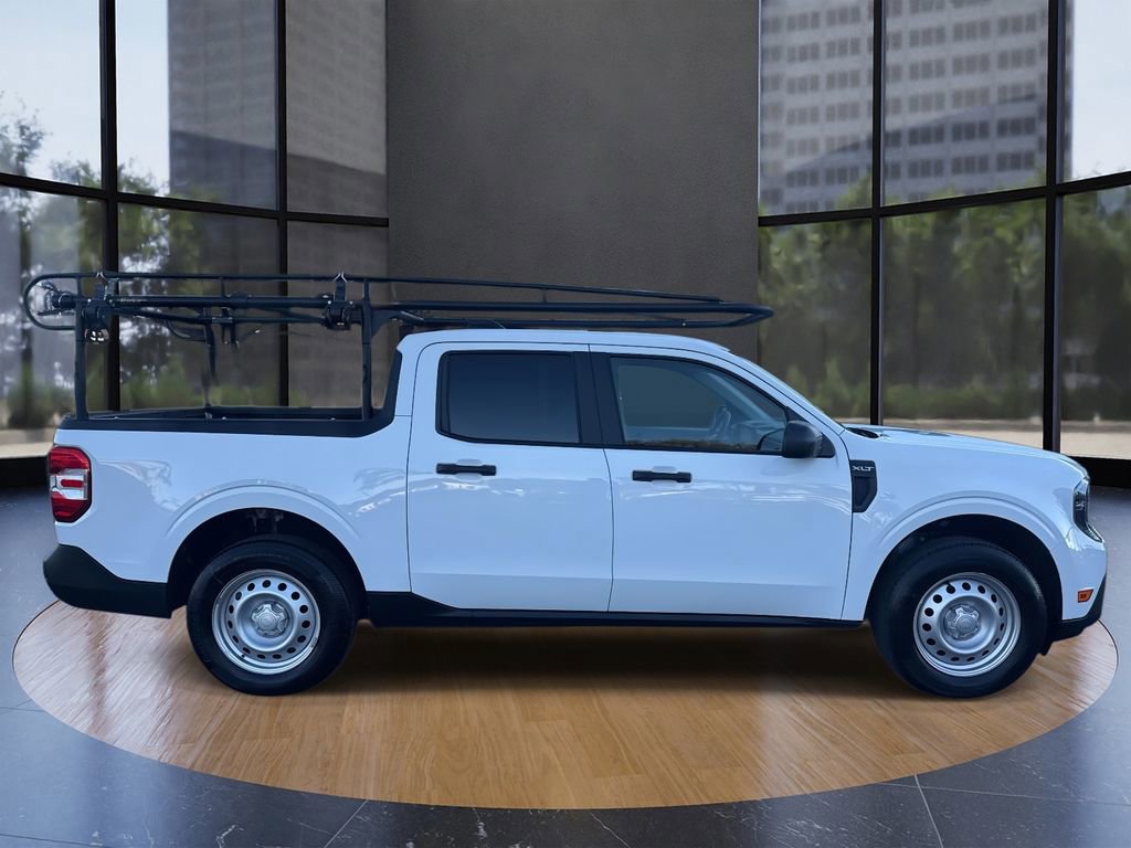 Certified 2025 Ford Maverick XLT w/ Equipment Group 302A image 2