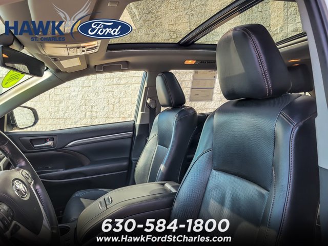 Used 2019 Toyota Highlander Limited Platinum AWD/4WD image 9