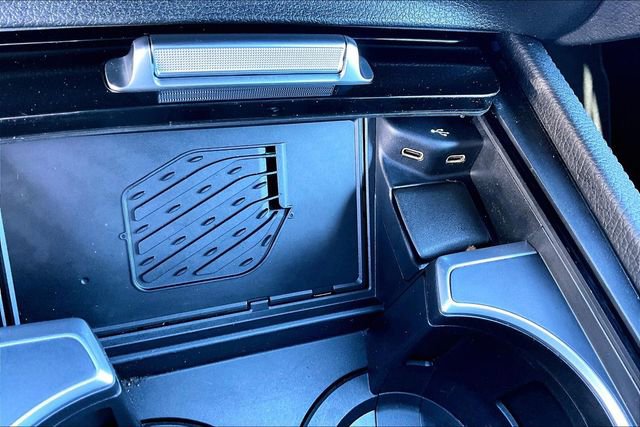 Used 2024 Mercedes-Benz GLE 350 GLE 350 w/ 3rd Row Seat Package image 21