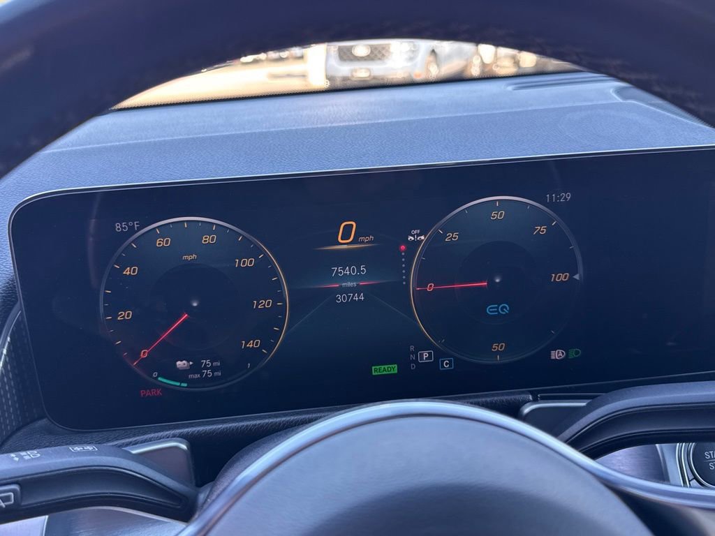 Used 2023 Mercedes-Benz EQB 300 300 image 20