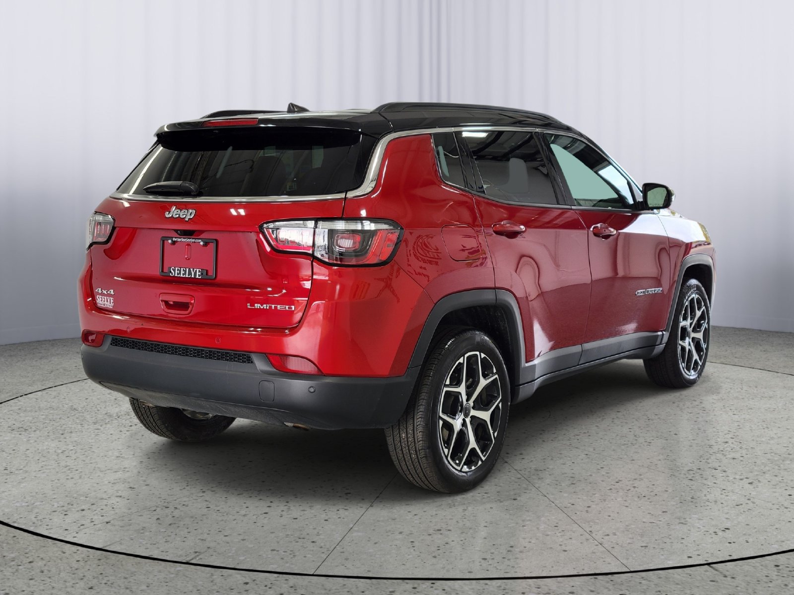 Used 2025 Jeep Compass Limited AWD/4WD image 2