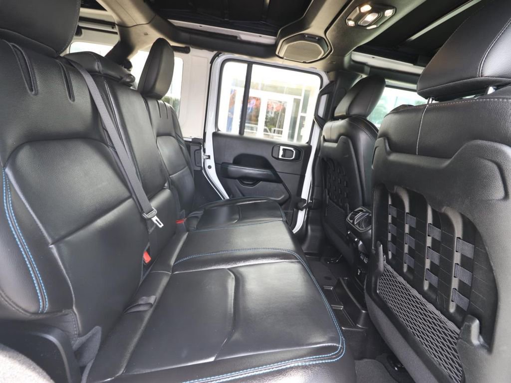 Used 2021 Jeep Wrangler Unlimited Rubicon 4xe w/ Cold Weather Group AWD/4WD image 25