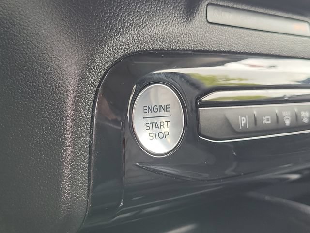 Certified 2023 Ford Escape SE w/ PHEV Premium Package FWD image 9