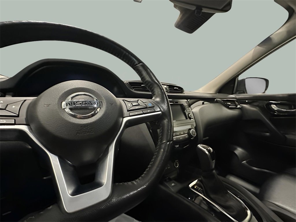 Used 2022 Nissan Rogue Sport SL image 19