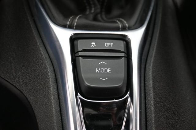 Used 2019 Chevrolet Camaro LS RWD image 25