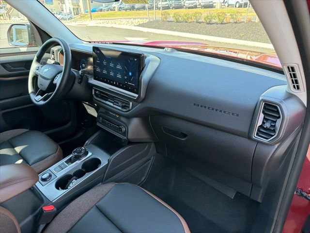 Certified 2025 Ford Bronco Sport Outer Banks w/ Outer Banks Tech Package+ AWD/4WD image 37