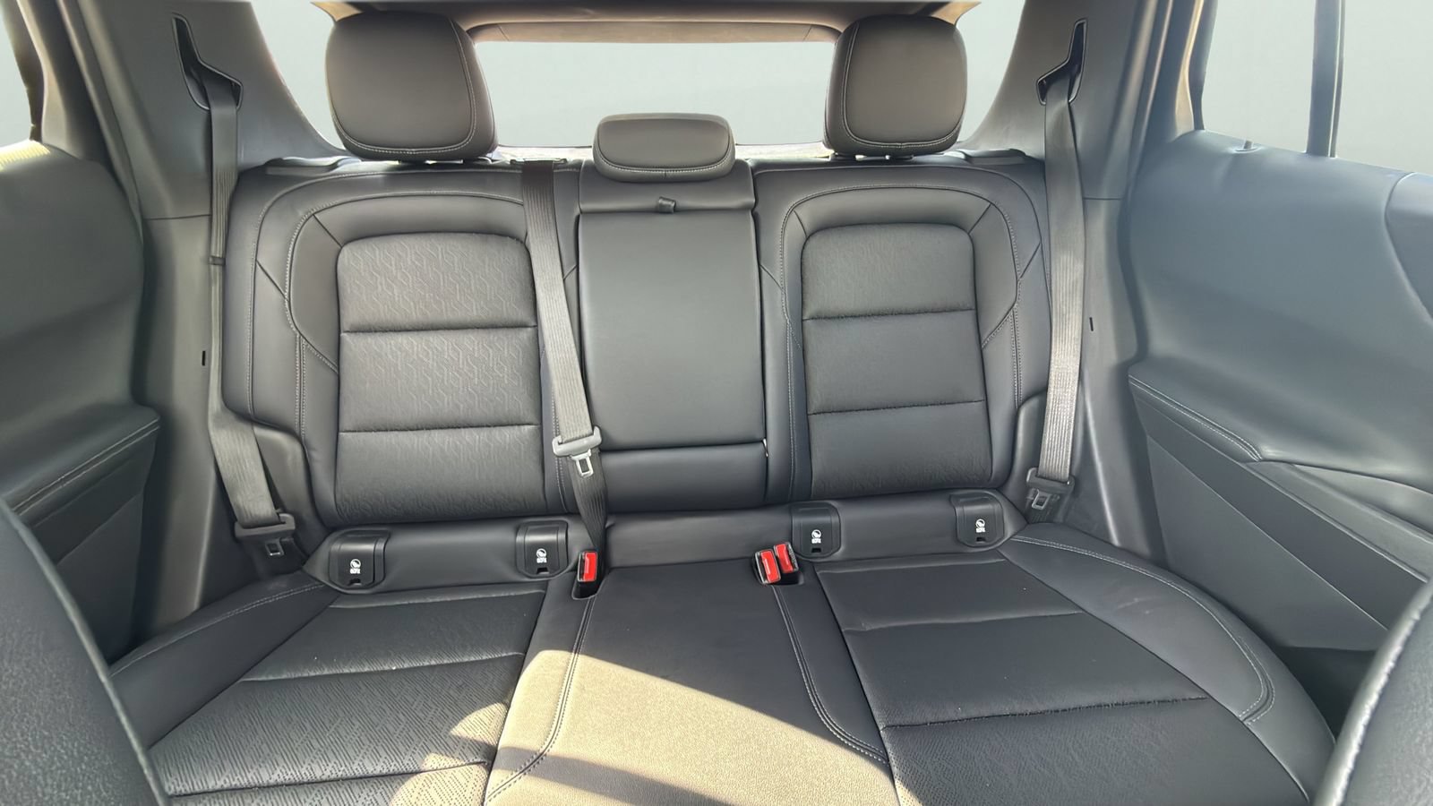Used 2025 Chevrolet Equinox LT w/ Convenience Package II FWD image 25