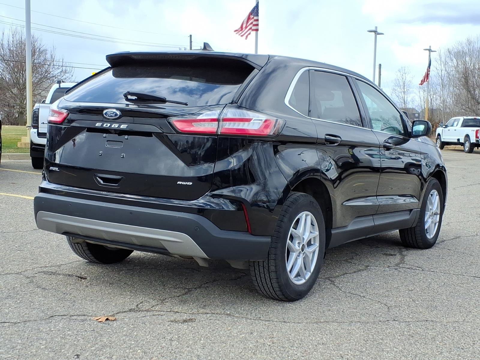 Certified 2023 Ford Edge SEL w/ Convenience Package image 5