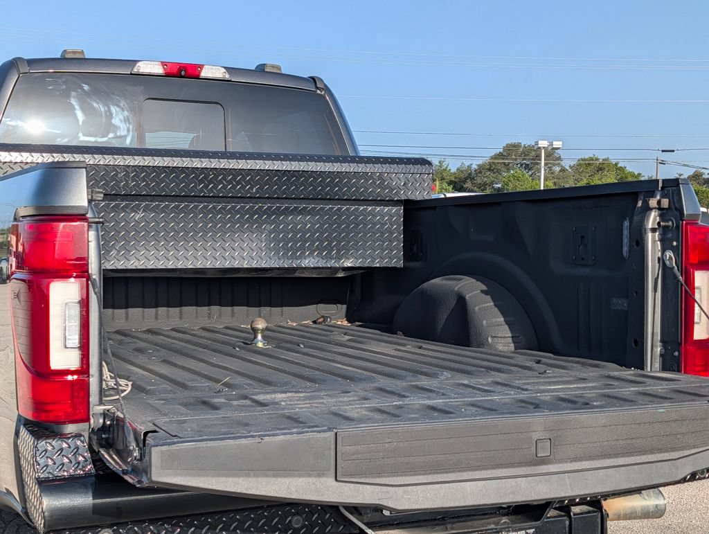 Certified 2020 Ford F250 Platinum w/ FX4 Off-Road Package AWD/4WD image 7
