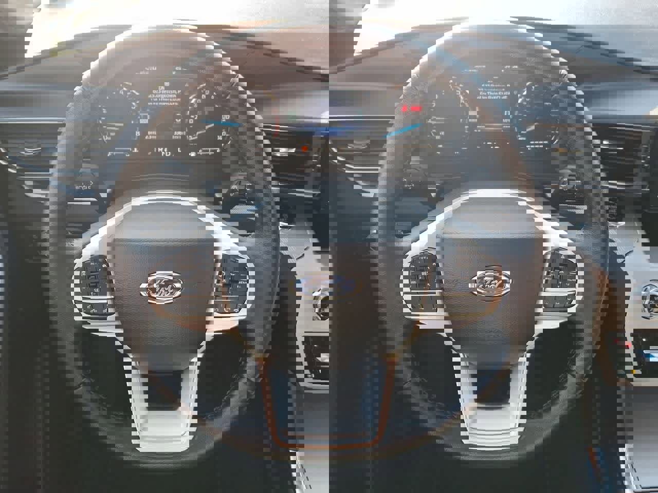 Certified 2022 Ford Explorer XLT w/ Equipment Group 202A image 22