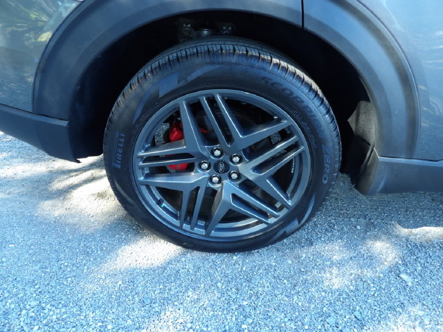 Certified 2025 Ford Explorer ST-Line w/ ST-Line Street Pack AWD/4WD image 9