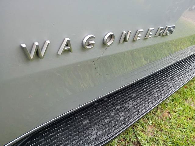 Used 2024 Jeep Wagoneer L Series II w/ Flexible Seating Group AWD/4WD image 26