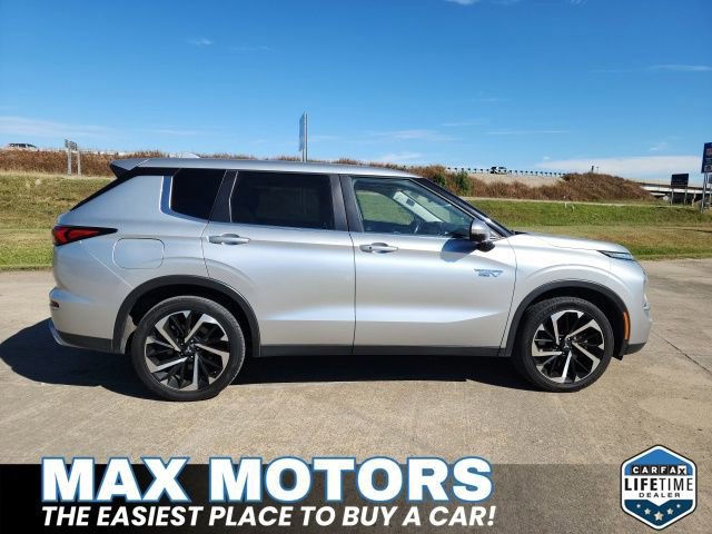 Used 2023 Mitsubishi Outlander SE image 5