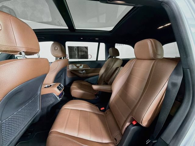 Used 2025 Mercedes-Benz GLS 450 4MATIC image 30