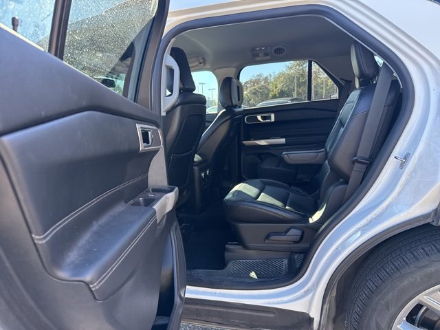 Certified 2020 Ford Explorer XLT w/ Equipment Group 202A image 13
