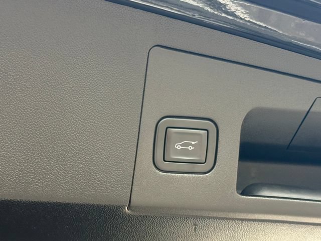 Used 2021 Cadillac XT5 Premium Luxury w/ LPO, Floor Liner Package AWD/4WD image 29