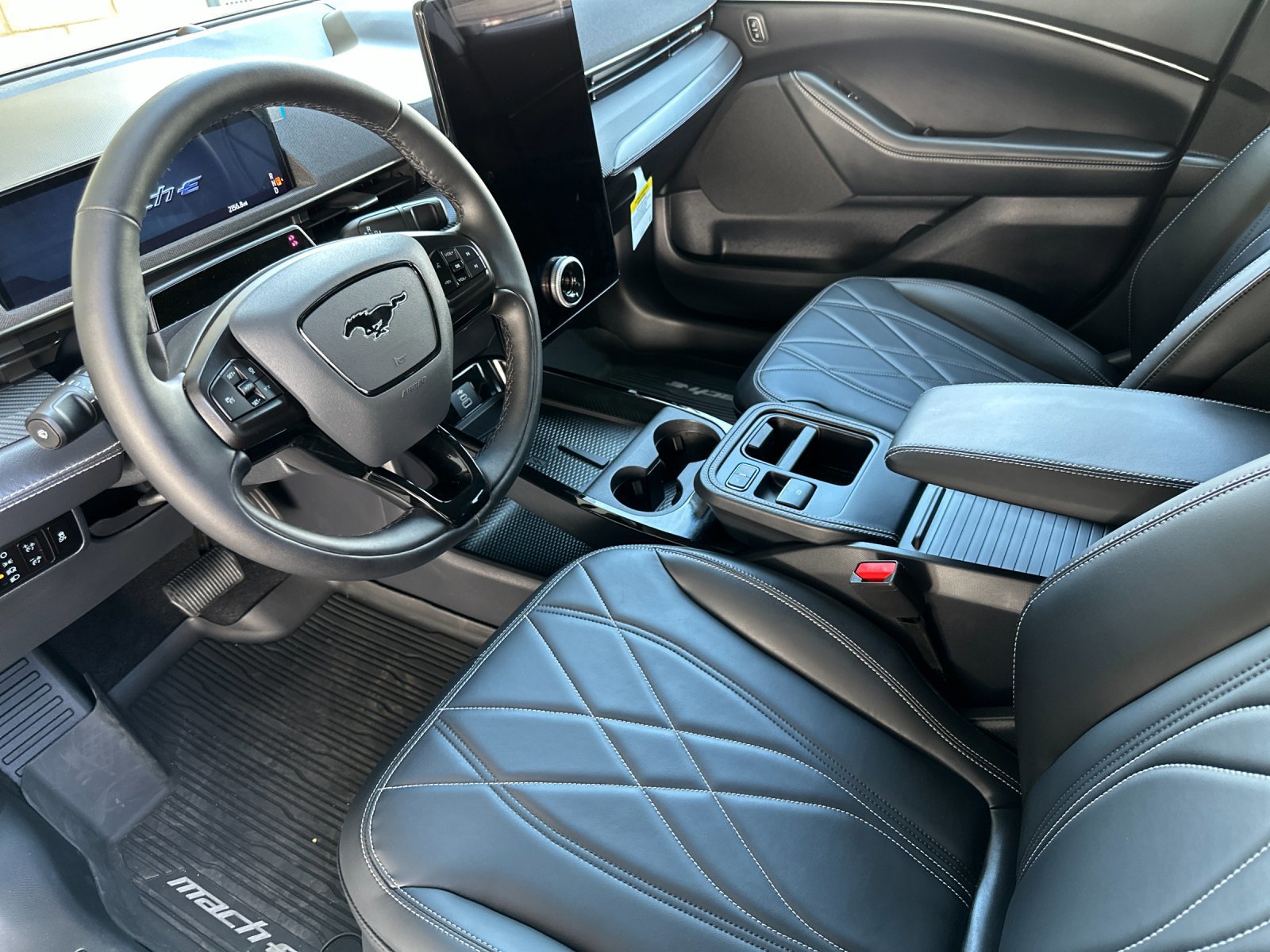 Certified 2025 Ford Mustang Mach-E Select w/ Comfort Package Lite image 10