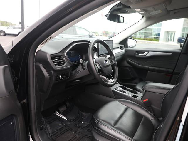 Certified 2024 Ford Escape Platinum AWD/4WD image 20