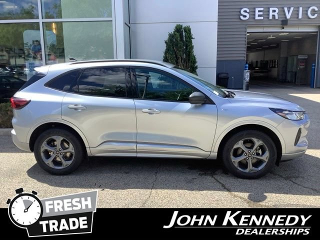Certified 2024 Ford Escape ST-Line AWD/4WD image 2