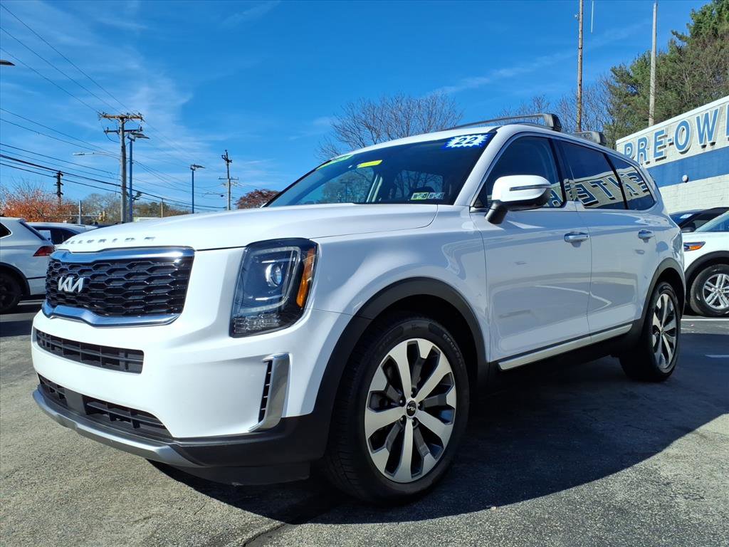 Used 2022 Kia Telluride S image 3