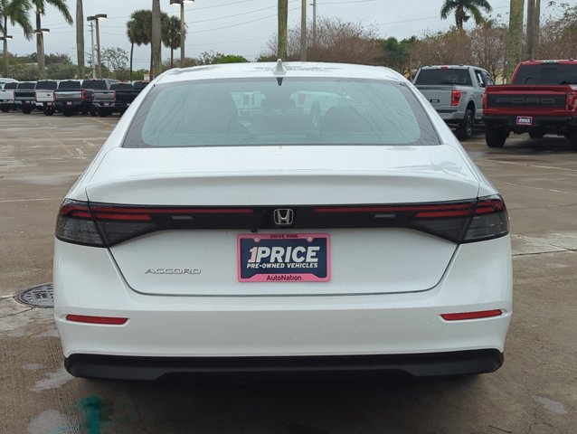 Used 2024 Honda Accord EX image 4