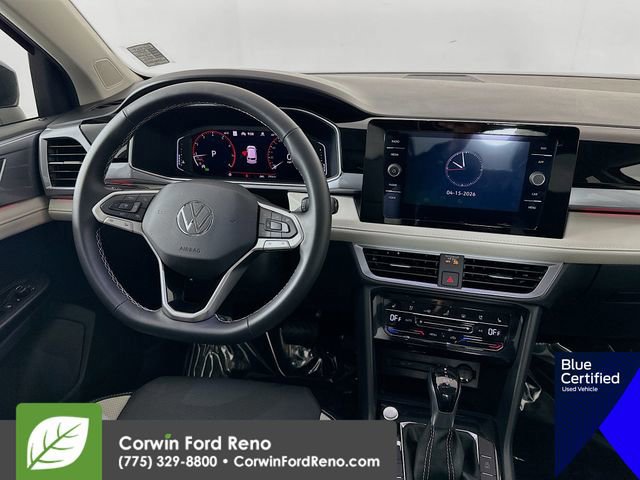 Used 2025 Volkswagen Taos SEL image 25