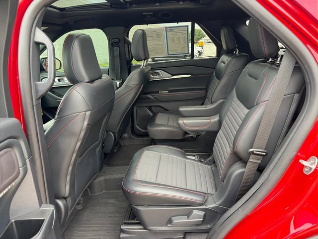 Certified 2025 Ford Explorer ST-Line w/ Premium Package AWD/4WD image 22