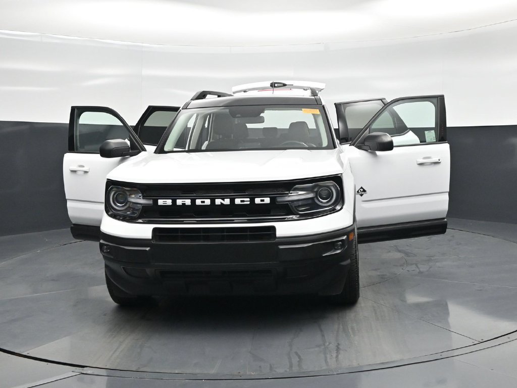 Certified 2023 Ford Bronco Sport Outer Banks w/ Tech Package AWD/4WD image 27