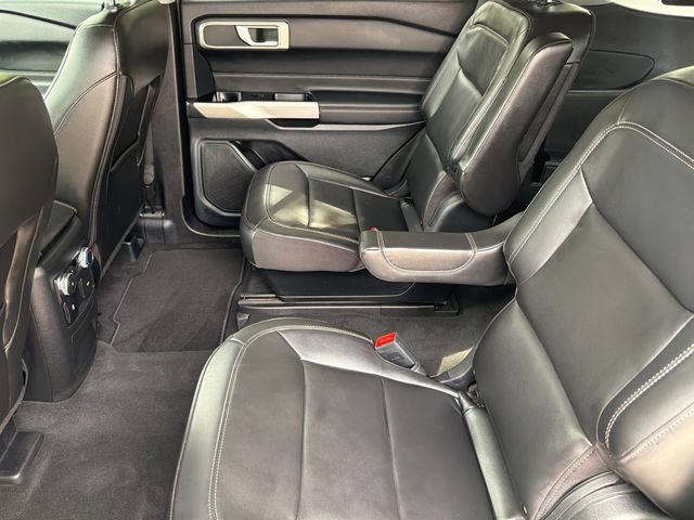 Certified 2022 Ford Explorer XLT w/ Equipment Group 202A RWD image 17
