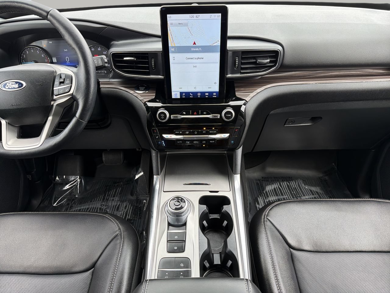 Certified 2023 Ford Explorer Limited w/ Limited Technology Package RWD image 16