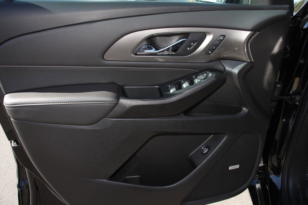 Used 2023 Chevrolet Traverse Premier w/ Redline Edition image 22