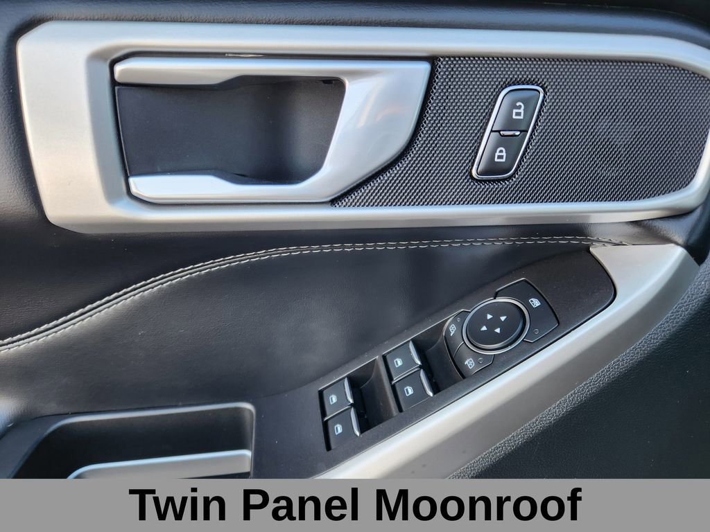 Certified 2023 Ford Explorer XLT w/ Equipment Group 202A image 9