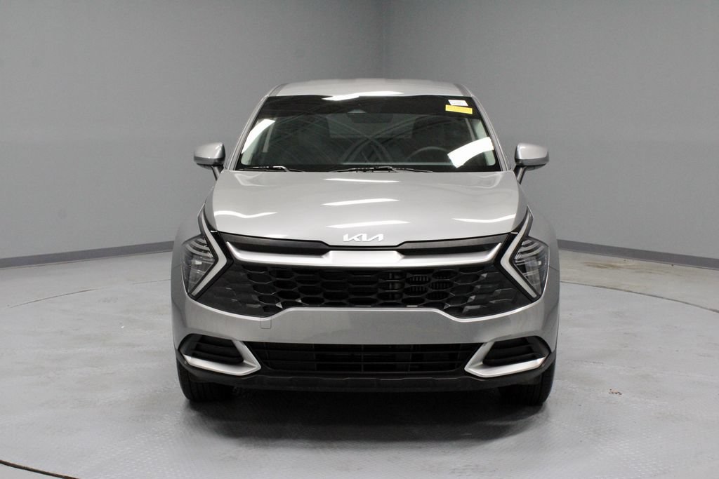 Used 2025 Kia Sportage LX AWD/4WD image 5