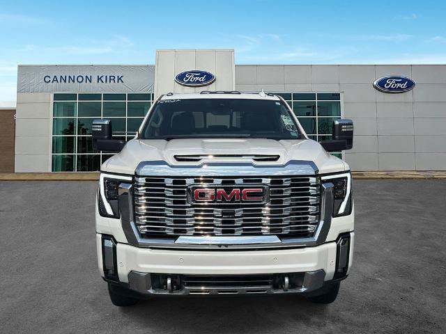 Used 2024 GMC Sierra 3500 Denali w/ Denali Reserve Package AWD/4WD image 2