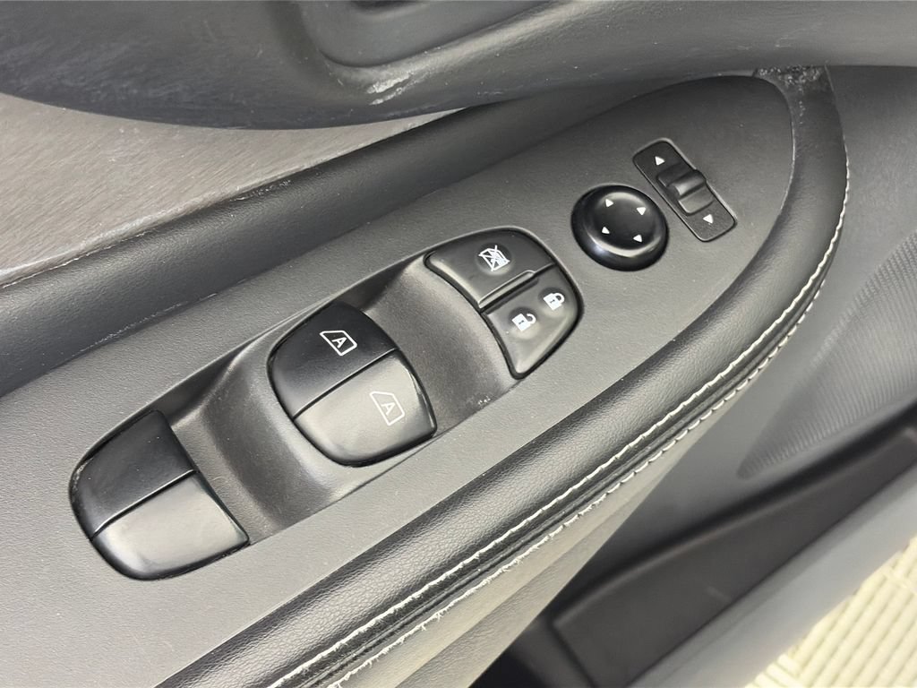 Used 2022 Nissan Murano S AWD/4WD image 24