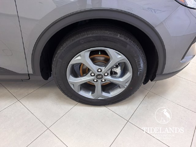 Certified 2025 Ford Escape ST-Line FWD image 34