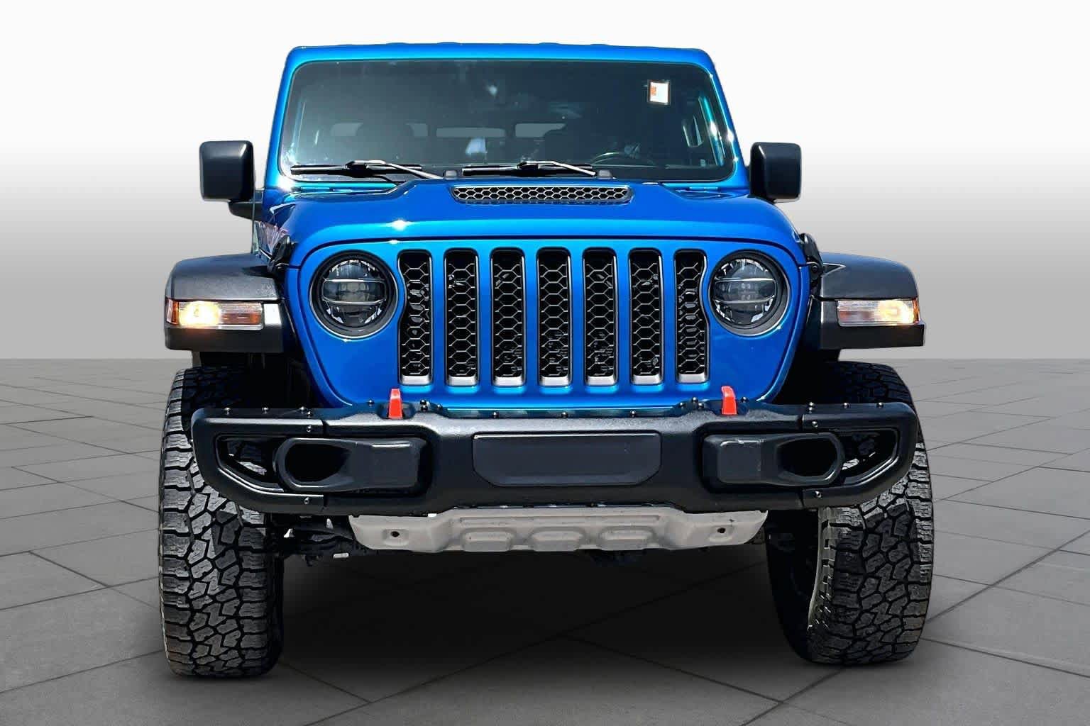 Used 2023 Jeep Gladiator Mojave w/ Cold Weather Group AWD/4WD image 4