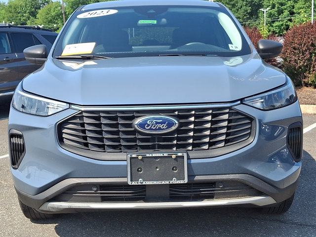 Certified 2023 Ford Escape Active w/ Tech Pack #1 AWD/4WD image 3