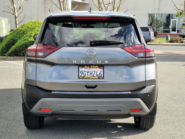 Used 2023 Nissan Rogue SV FWD image 4