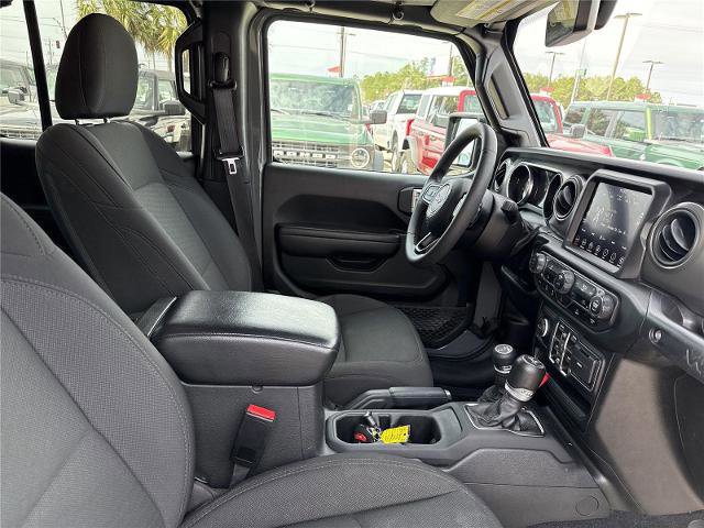 Used 2023 Jeep Wrangler Willys image 18