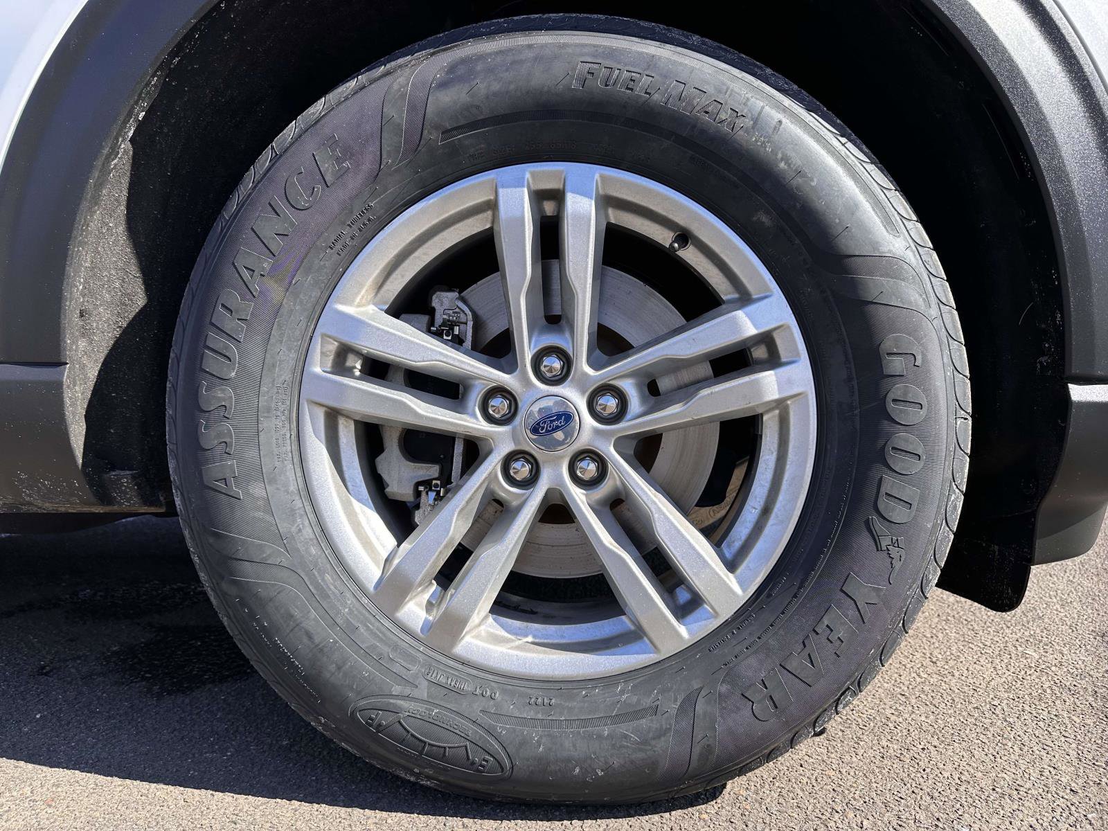 Certified 2022 Ford Explorer XLT w/ Equipment Group 202A image 7