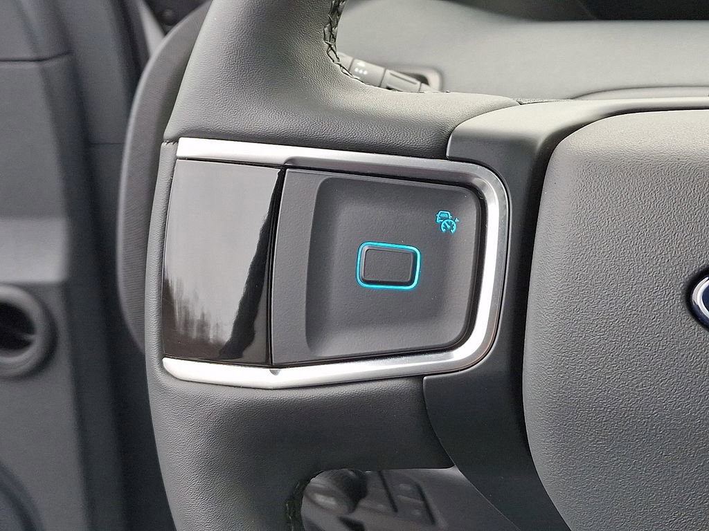 Certified 2025 Ford Expedition Active image 22