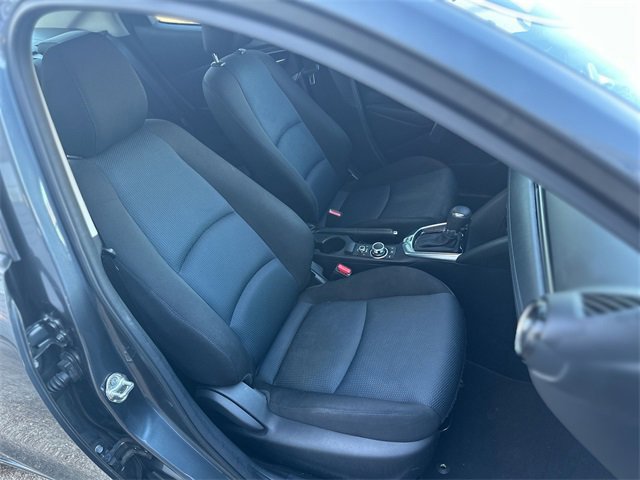 Used 2020 Toyota Yaris LE image 26