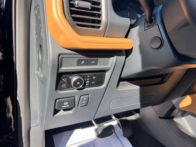 Certified 2024 Ford Expedition Platinum AWD/4WD image 10