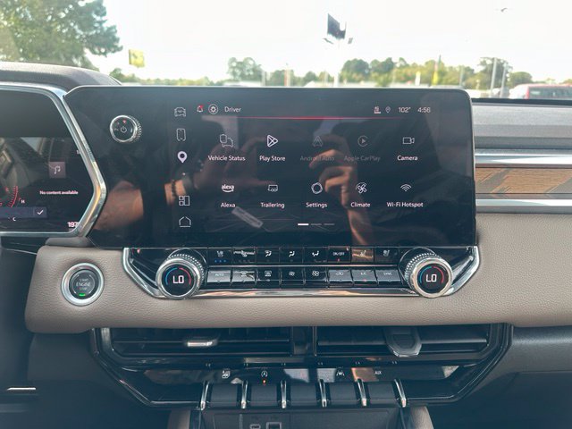 Used 2025 GMC Canyon Denali AWD/4WD image 13