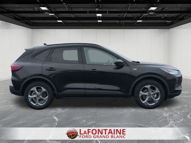 Certified 2025 Ford Escape ST-Line image 2
