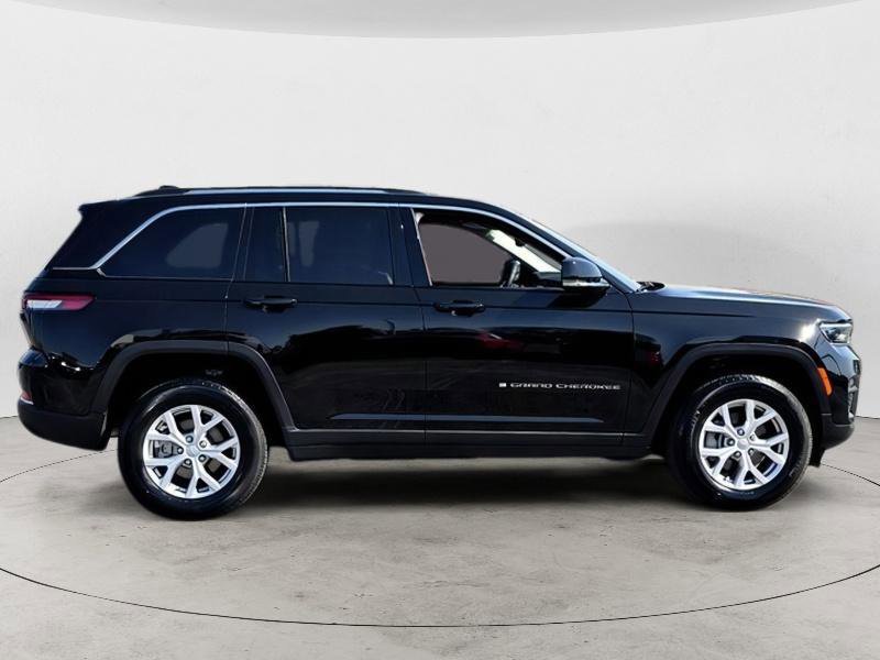 Used 2022 Jeep Grand Cherokee Limited image 6