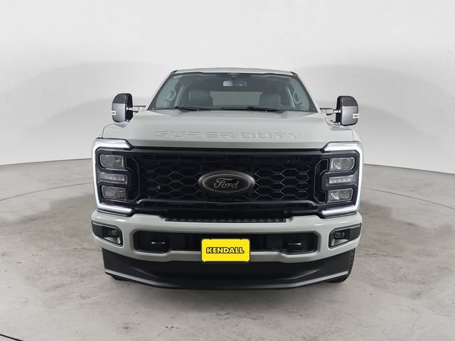 Certified 2025 Ford F350 Lariat w/ Black Appearance Package AWD/4WD image 8