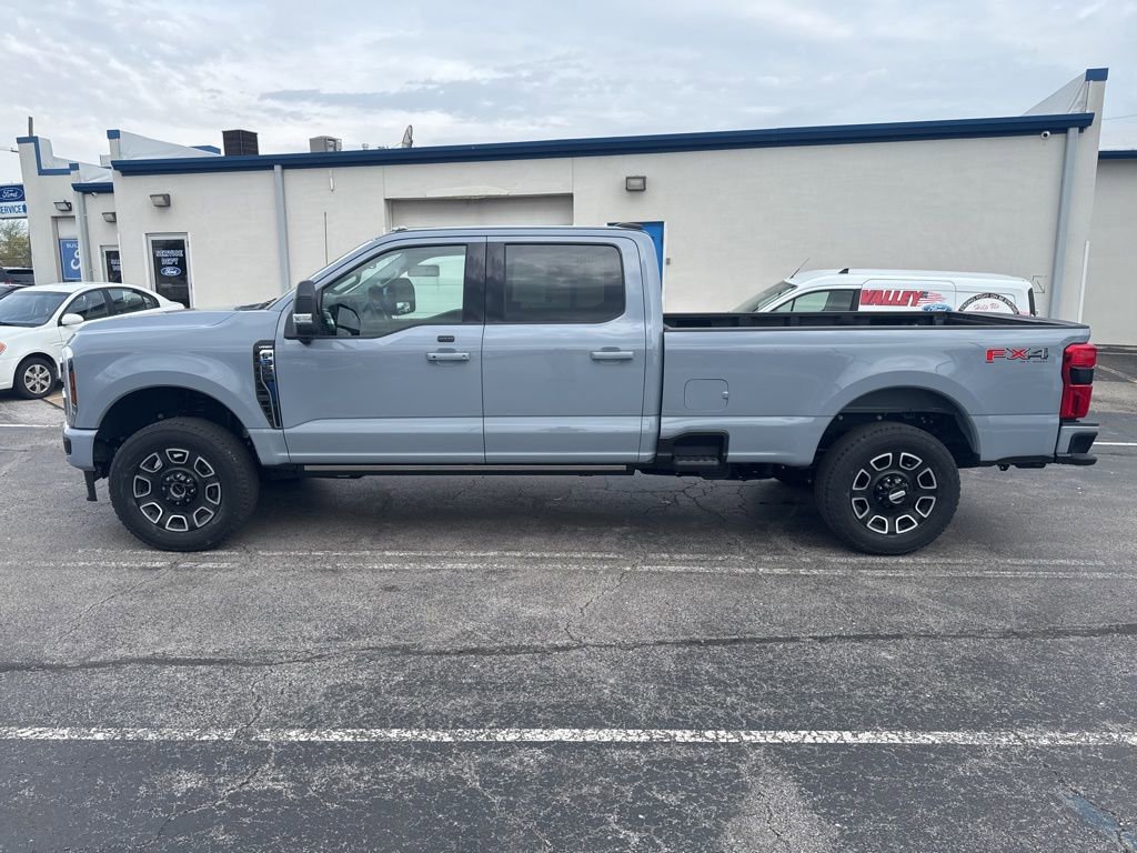 Certified 2025 Ford F350 Lariat w/ Lariat Ultimate Package AWD/4WD image 6
