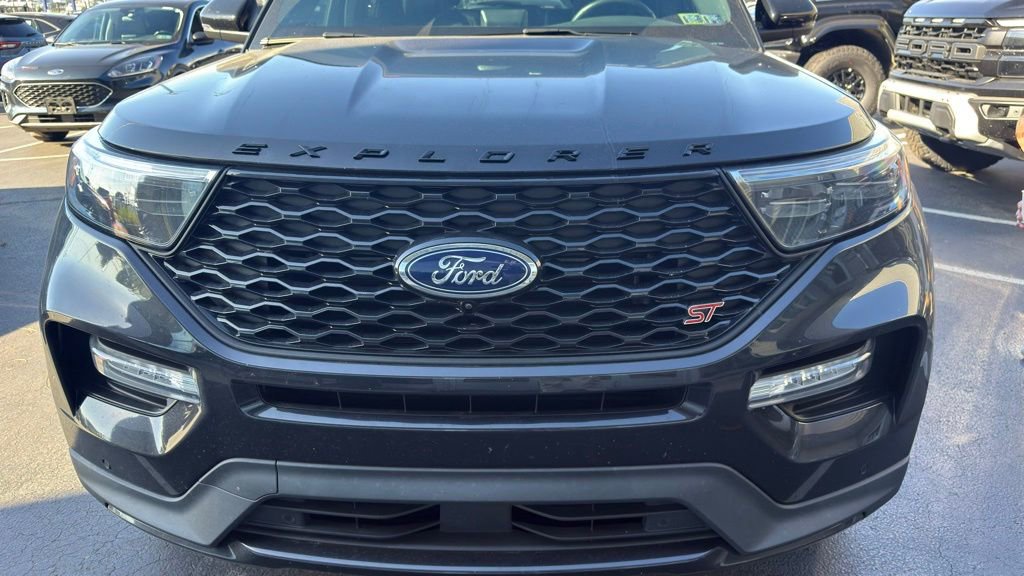 Certified 2024 Ford Explorer ST w/ Equipment Group 401A AWD/4WD image 7
